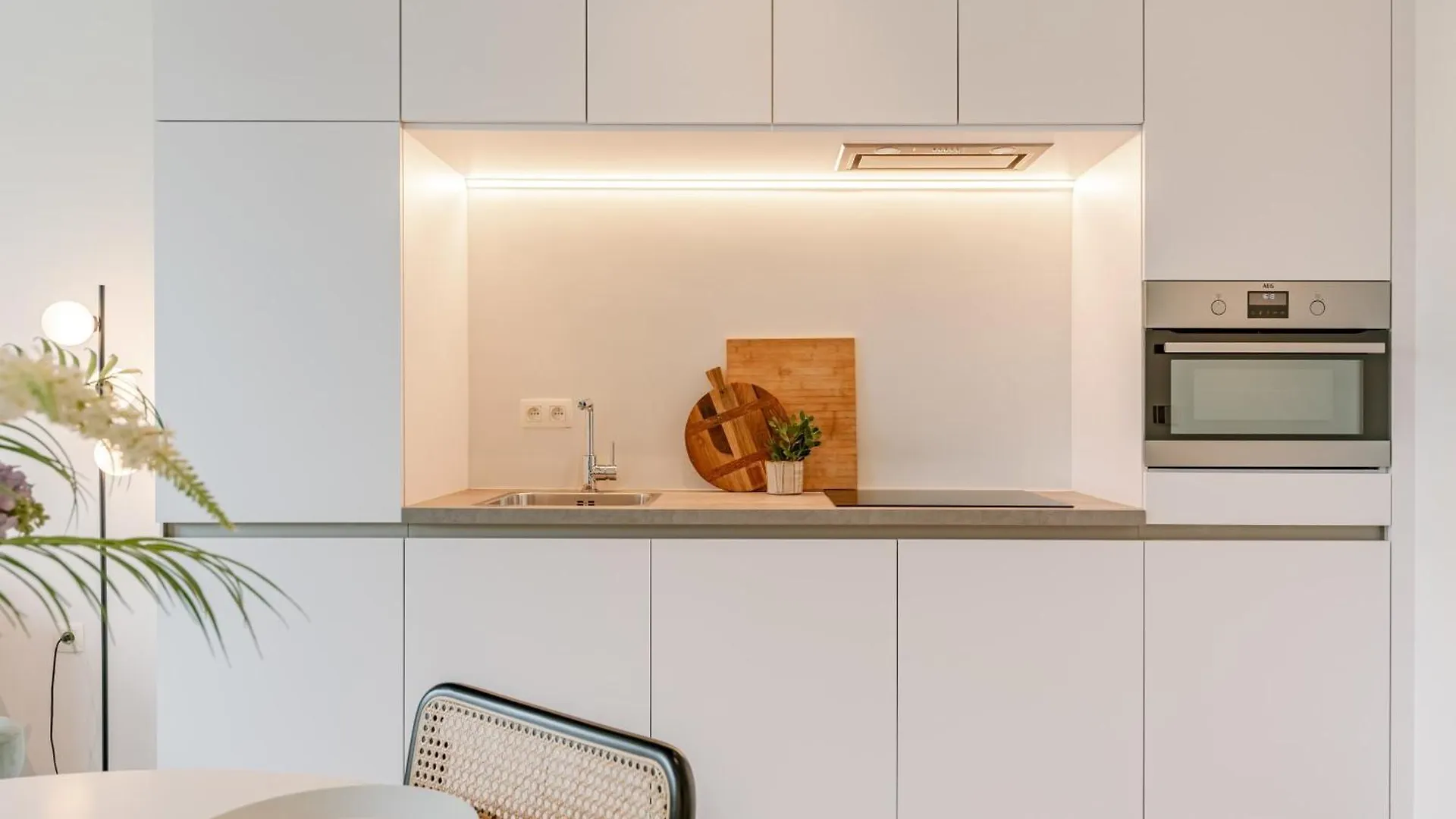 Huswell - Charming Apartment With Terrace In Antwerp City