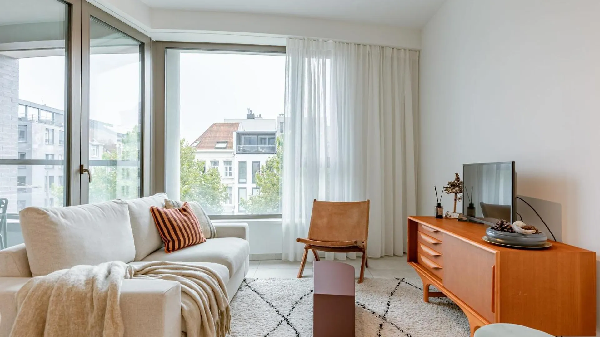 Huswell - Charming Apartment With Terrace In Antwerp City 0*,